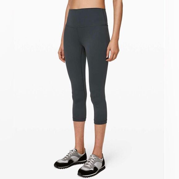 Lululemon Wunder Under Crop (High-Rise) *Full-On Luxtreme 21"
Melanite - Picture 1 of 4
